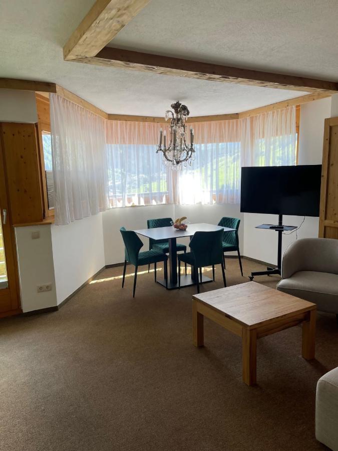 Henry's Apartment